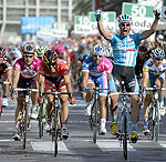 due ruote in rosa by fabrizio delmati